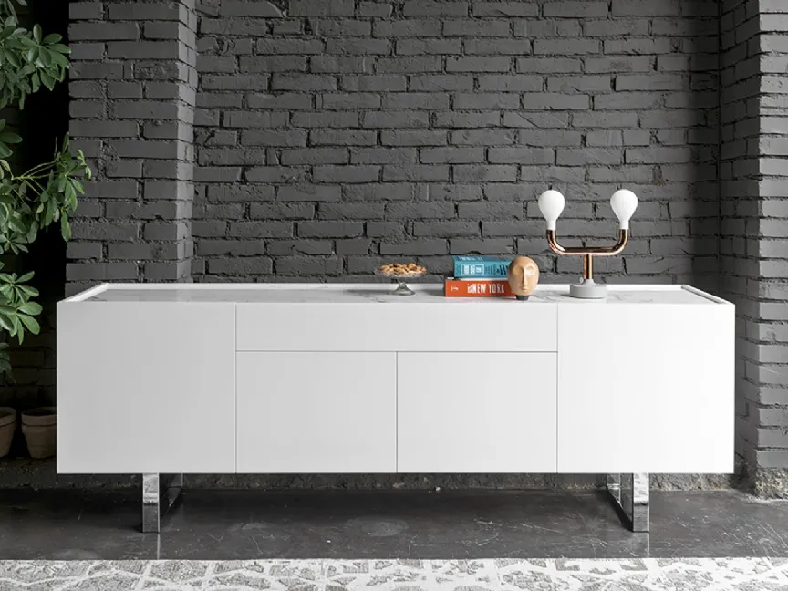 Madia Horizon in laccato di Calligaris